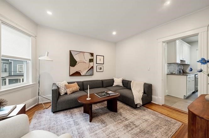 17 Belmont St # 1 Property Photo 3