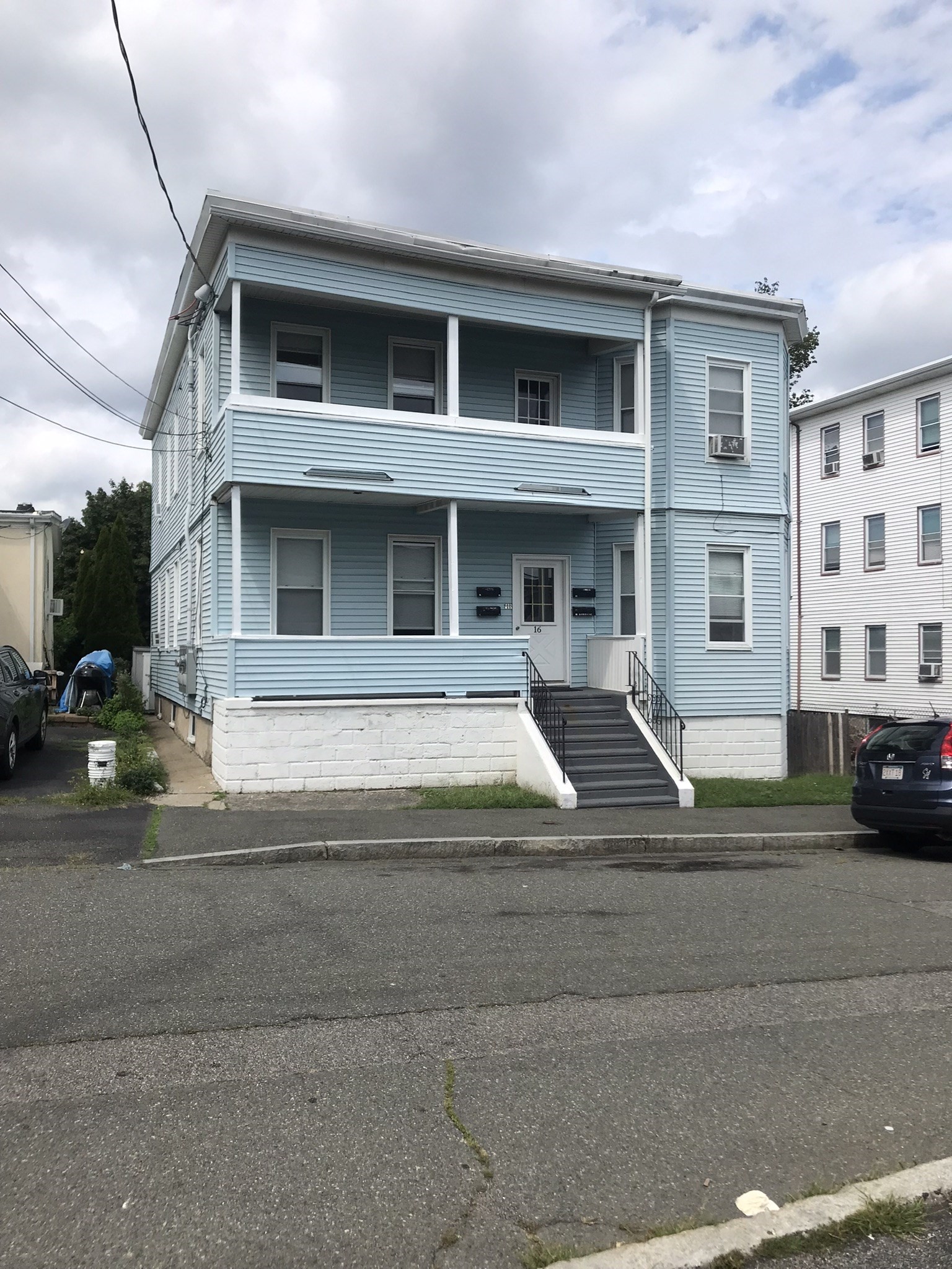 16 Temple Street Property Photo 1