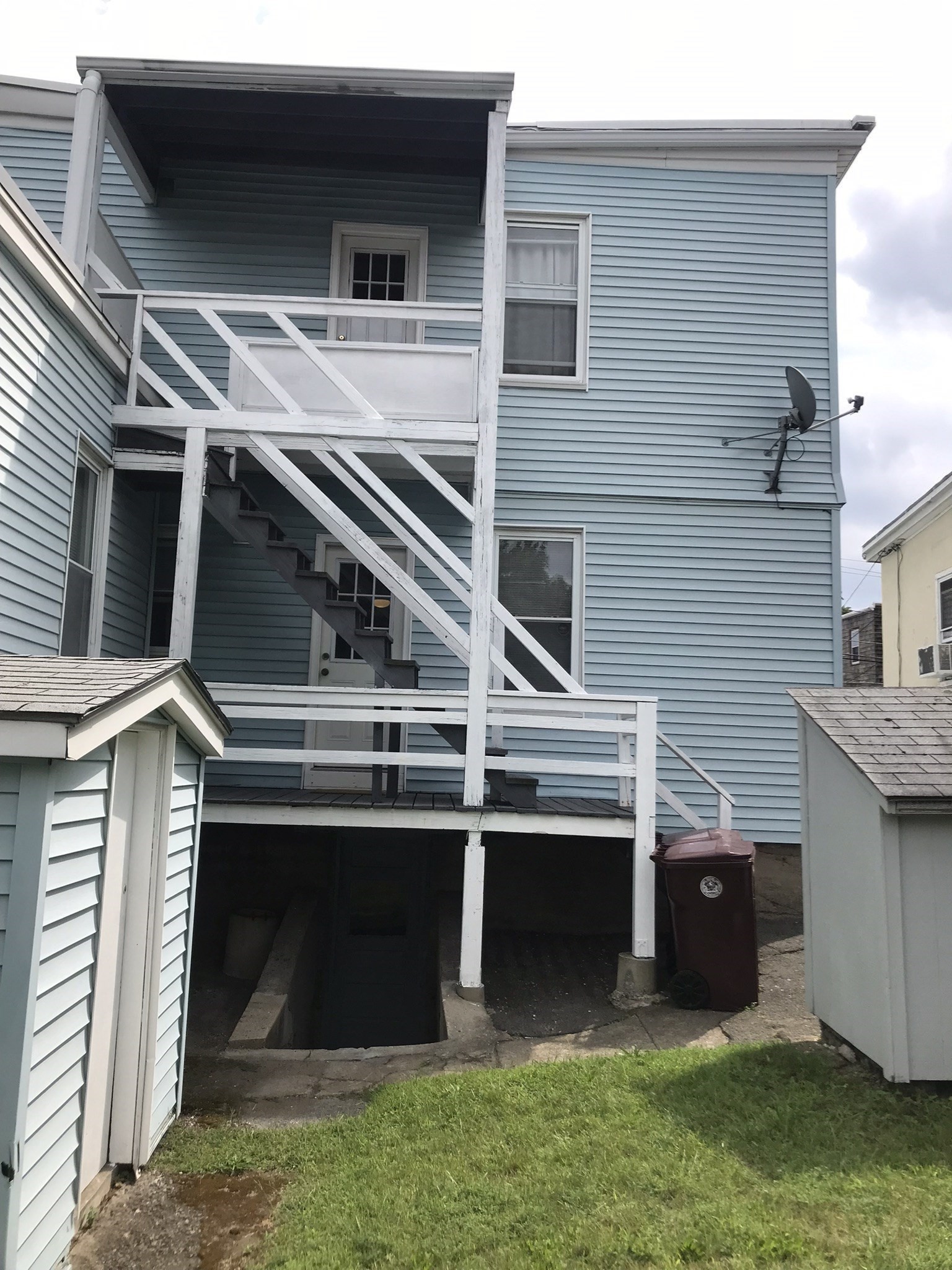 16 Temple Street Property Photo 11