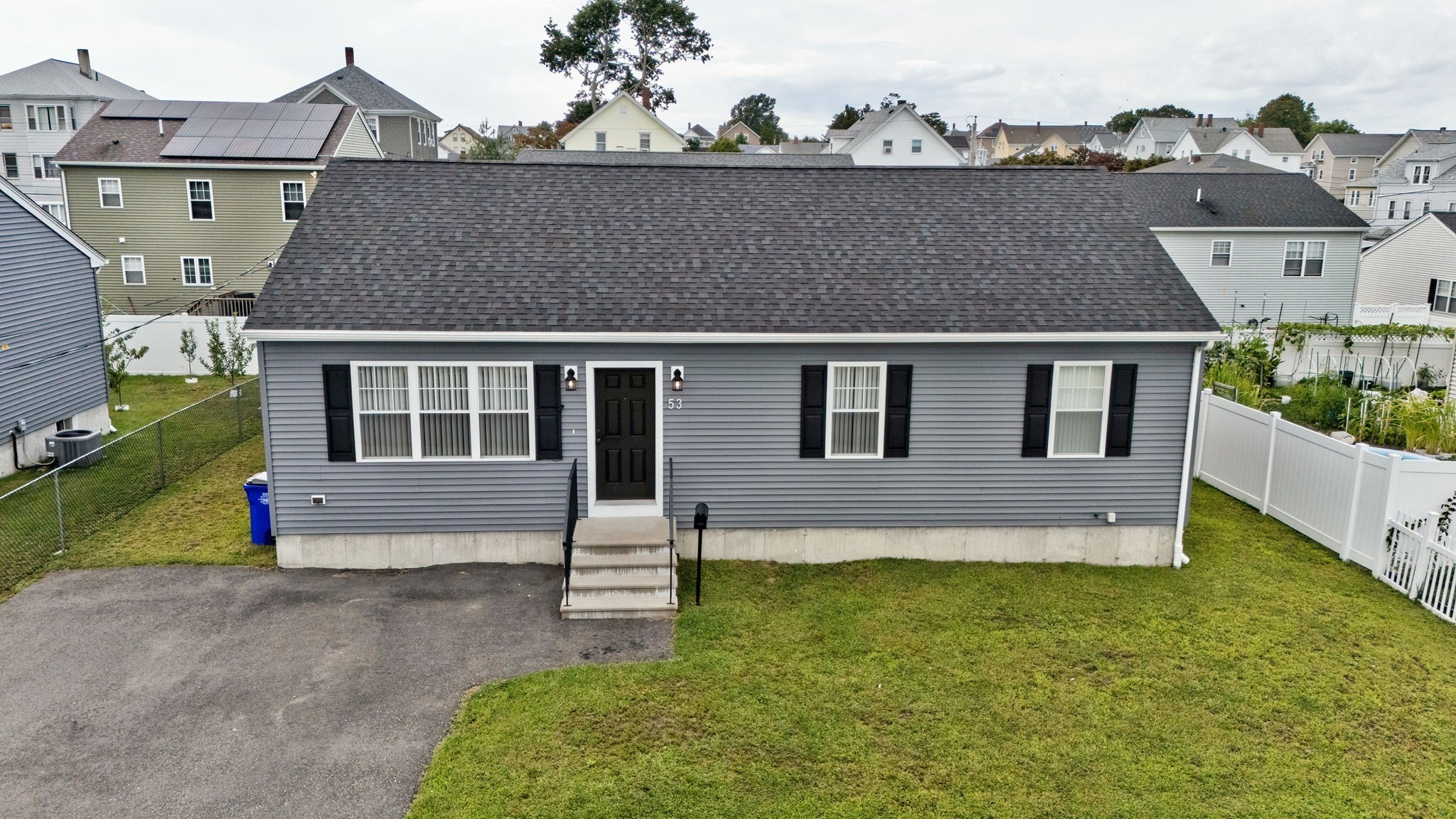 53 Pulaski St Property Photo 1