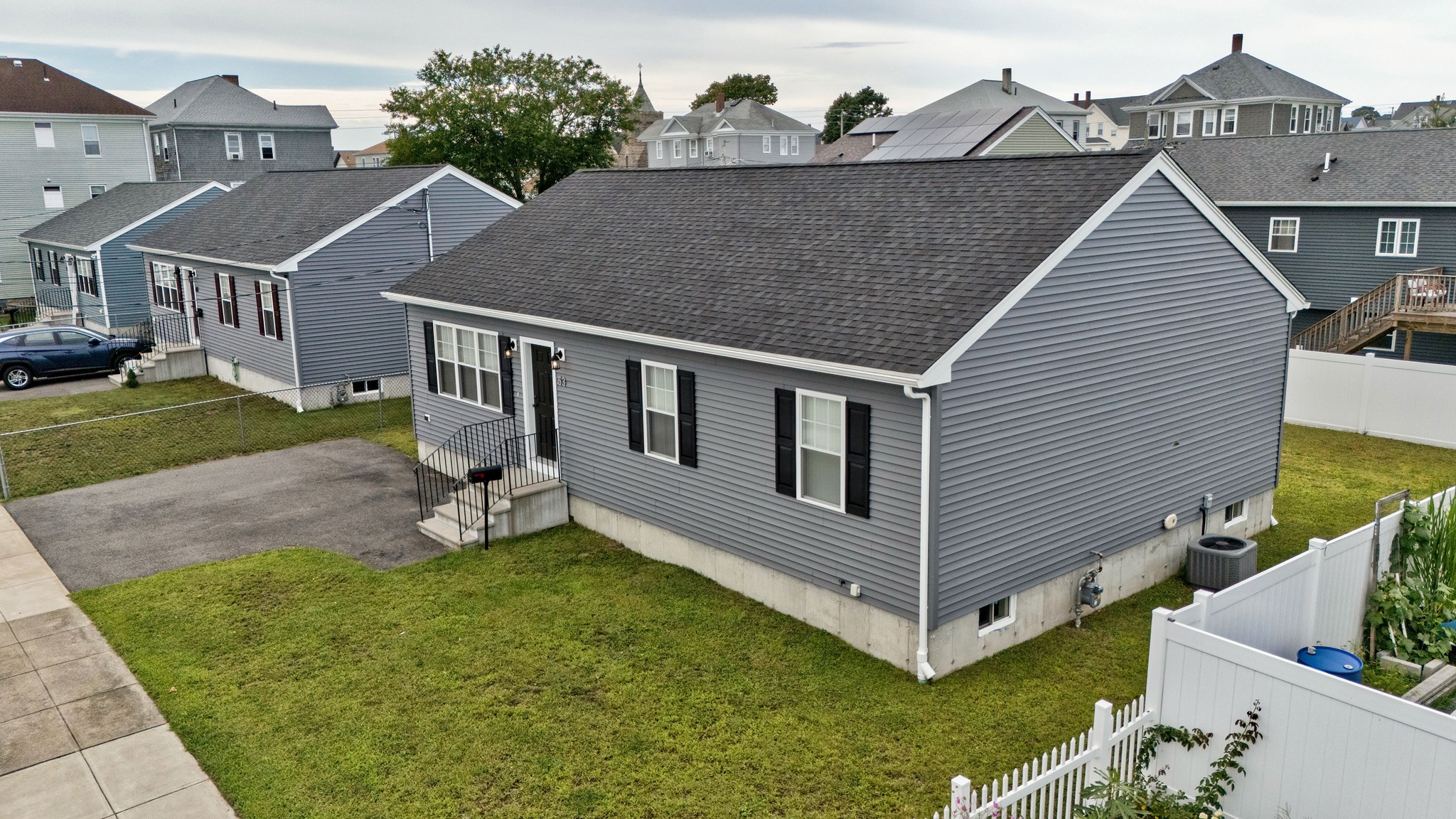 53 Pulaski St Property Photo 27