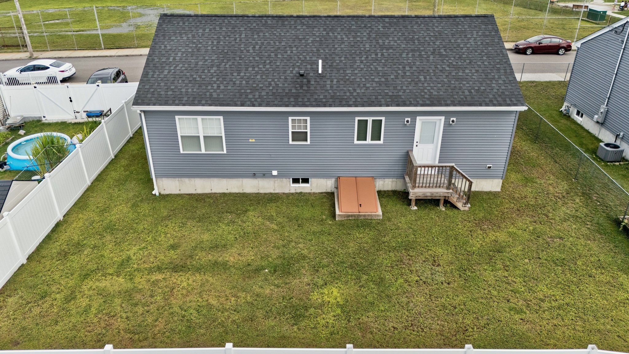 53 Pulaski St Property Photo 31
