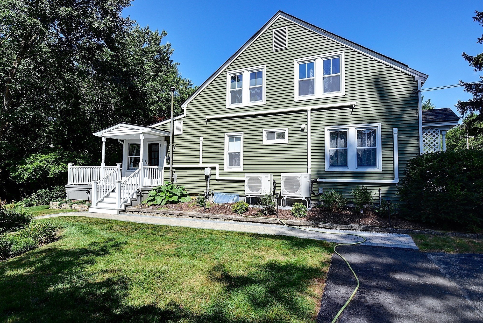 647 Main Street # A Property Photo 3