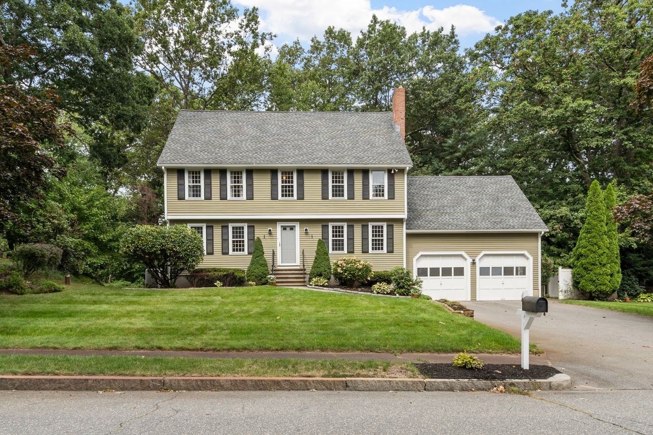 4 Apple Tree Ln Property Photo 1