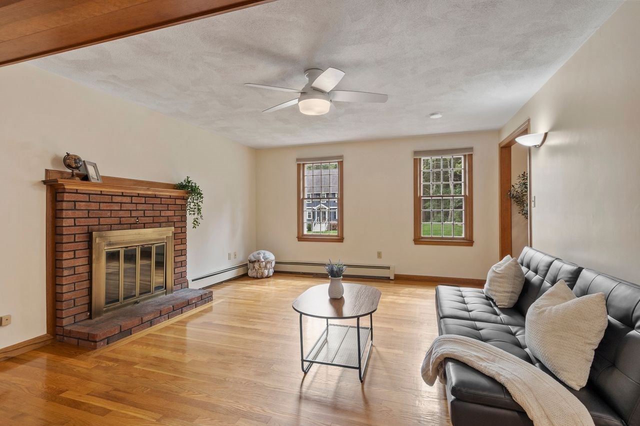 4 Apple Tree Ln Property Photo 9