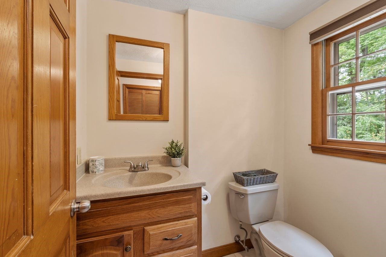 4 Apple Tree Ln Property Photo 11