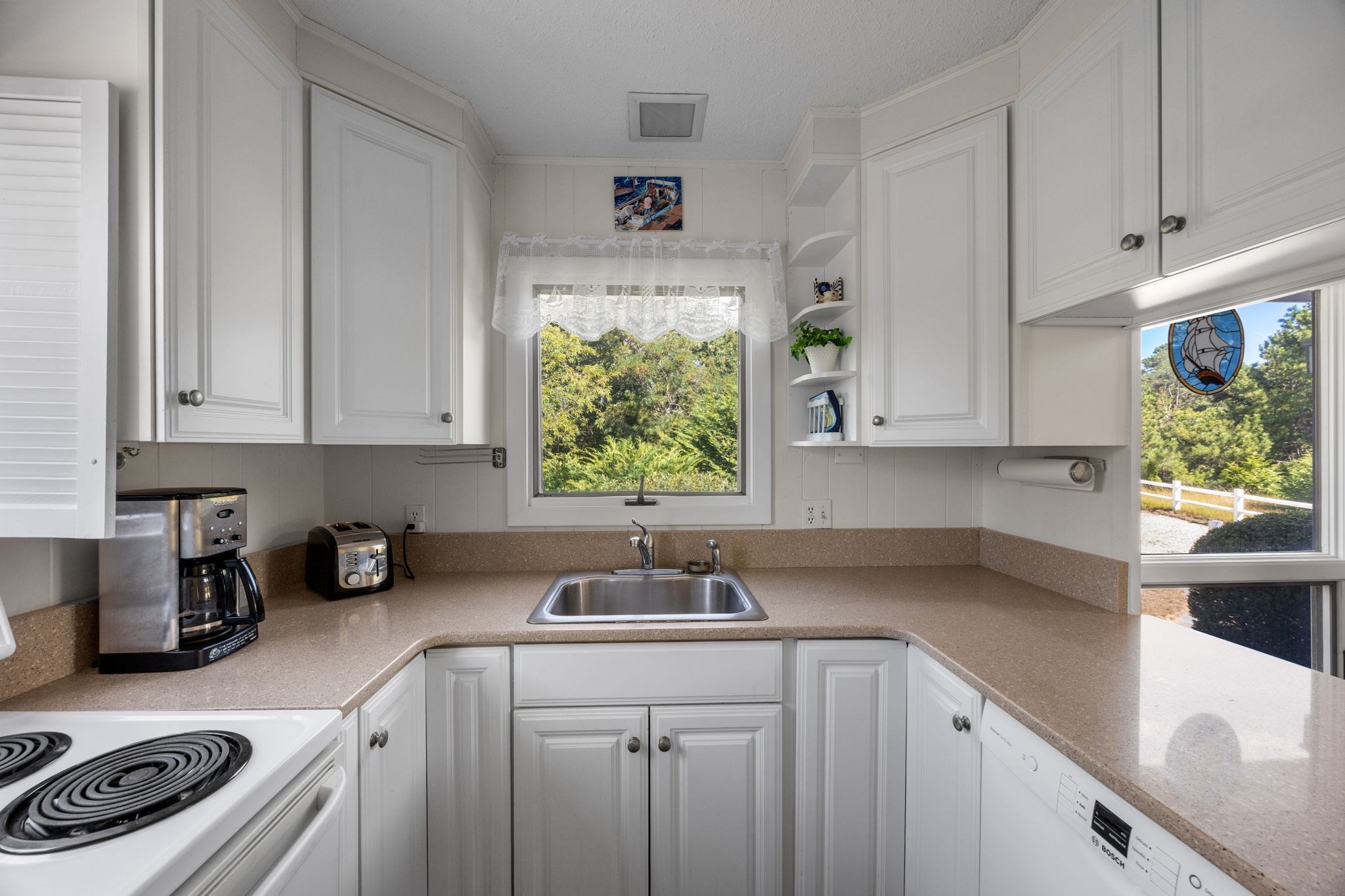 10 Windigo Ln Property Photo 13