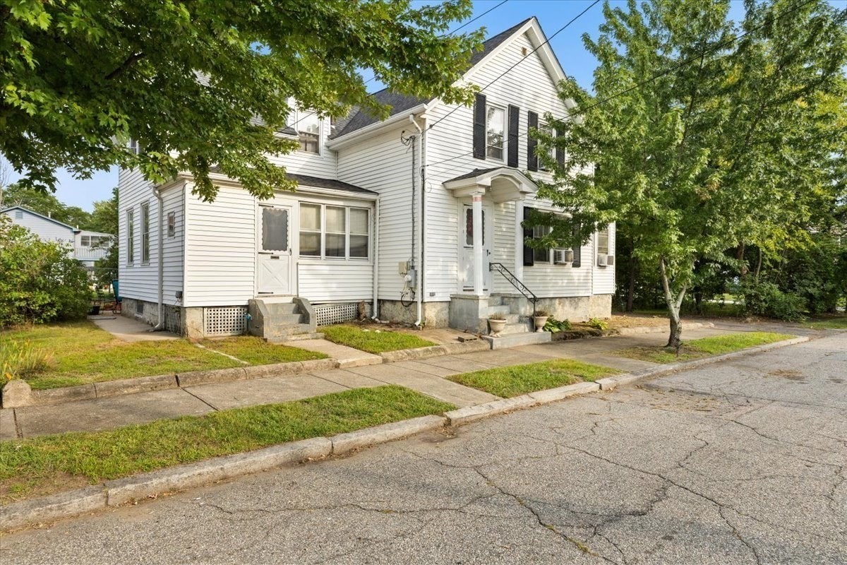 94 Stamford Ave Property Photo 1