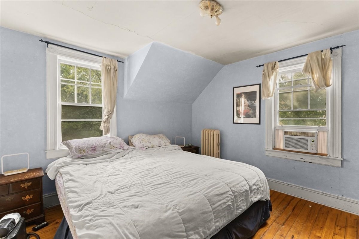 94 Stamford Ave Property Photo 16