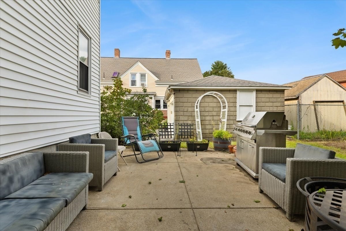 94 Stamford Ave Property Photo 21
