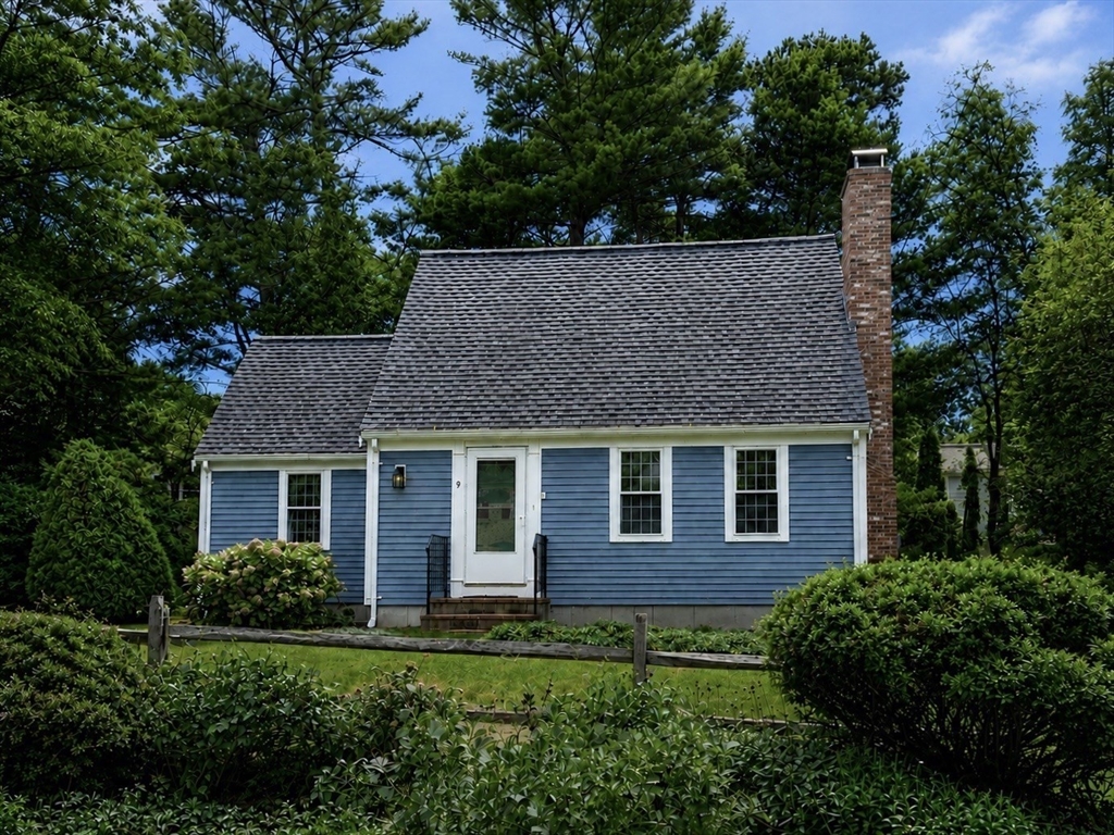 9 East Harbor Drive Property Photo 2