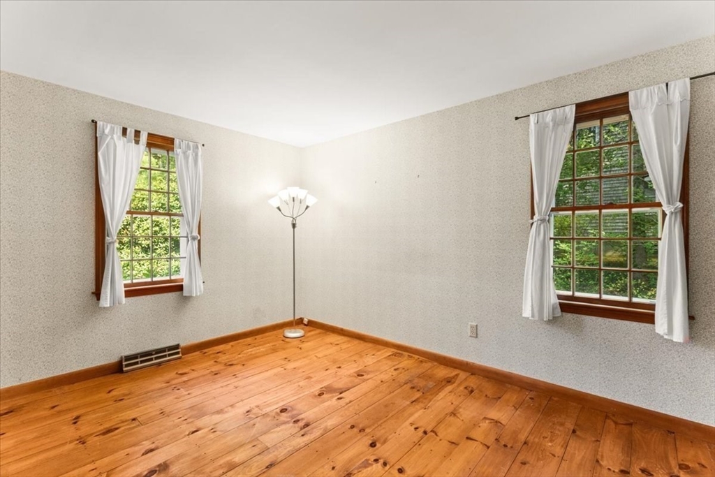 9 East Harbor Drive Property Photo 17