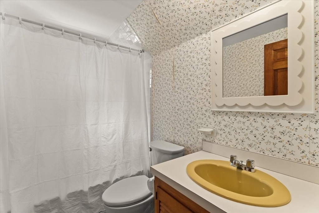 9 East Harbor Drive Property Photo 27