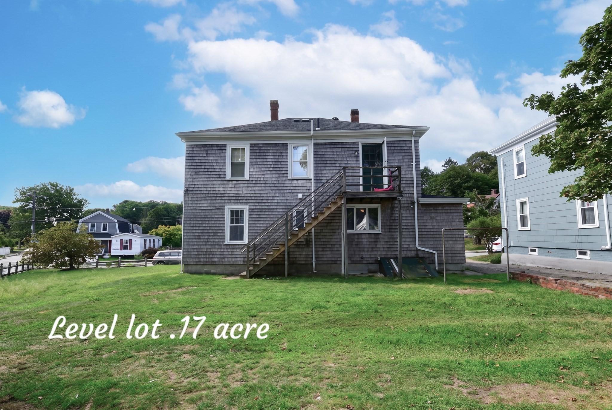 43 Alden St Property Photo 3