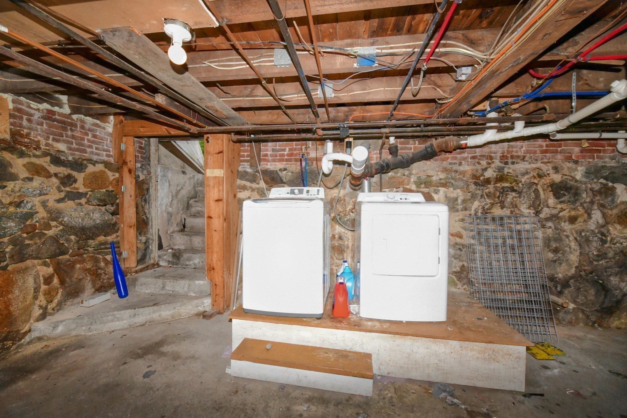 43 Alden St Property Photo 21