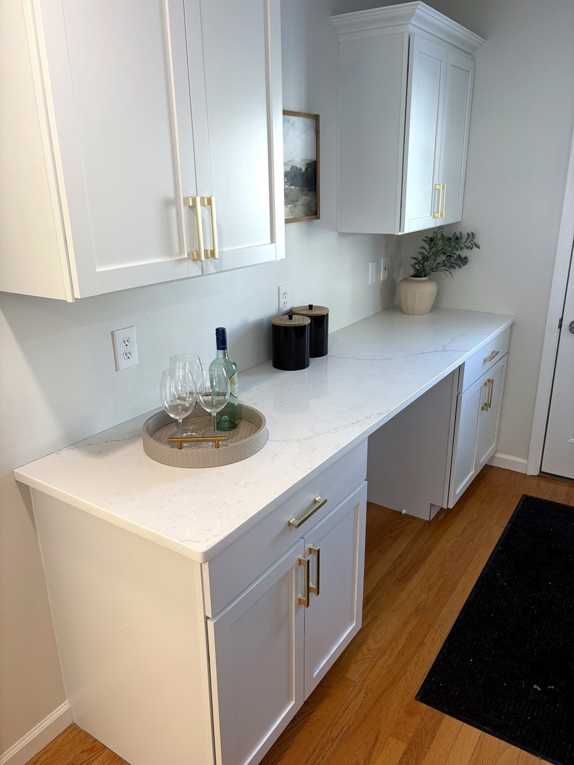 159 Pine St Property Photo 9