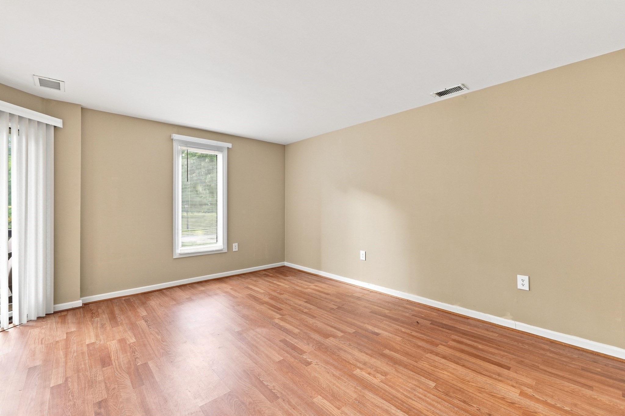 770 Salisbury St. # 311 Property Photo 29