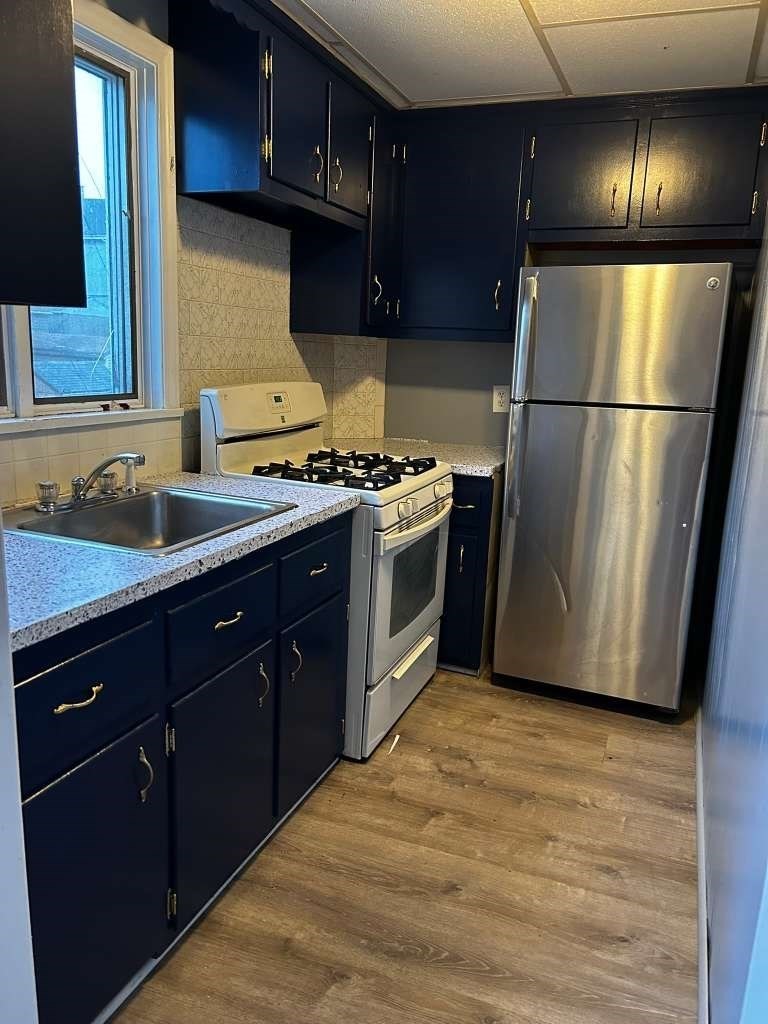 280 Ridge St # 2 Property Photo 6