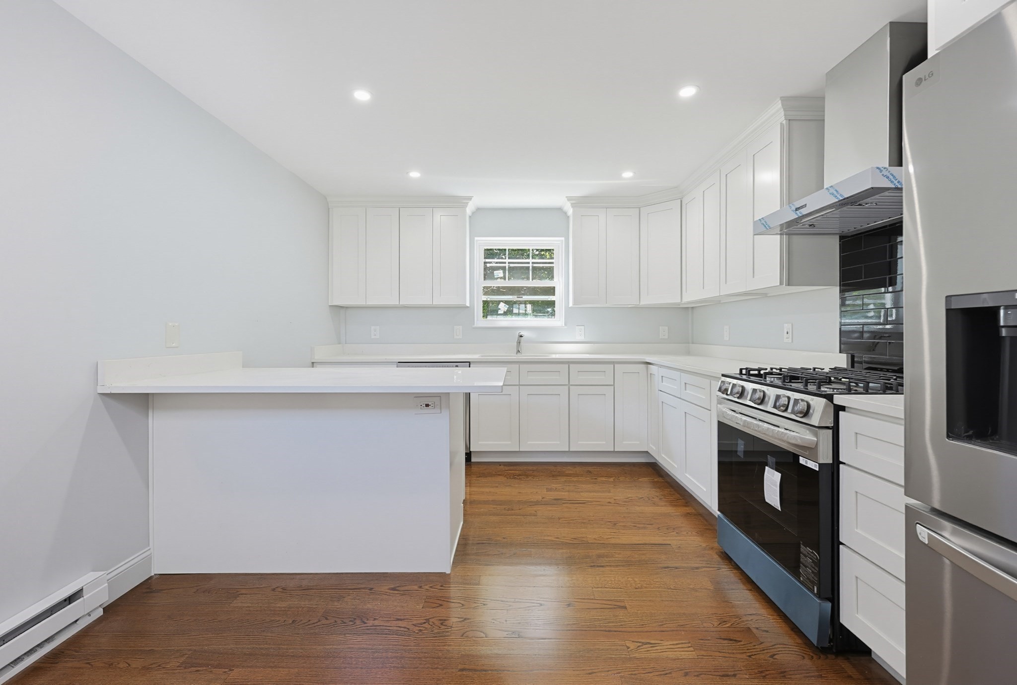 28 Hazelnut Pl Property Photo 3
