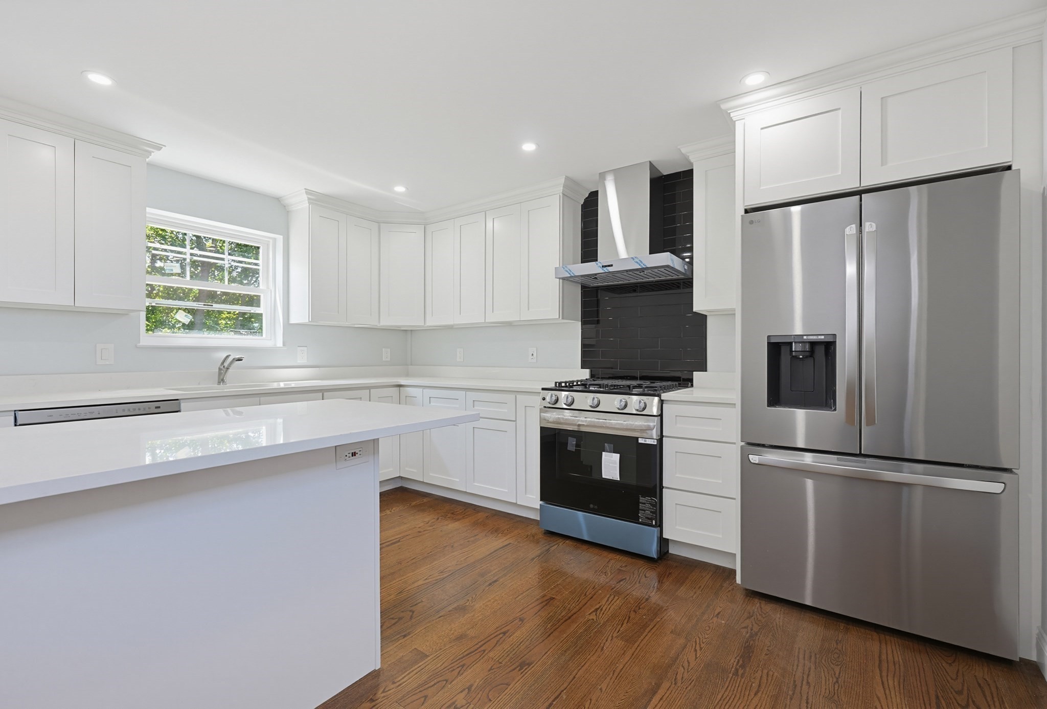 28 Hazelnut Pl Property Photo 5