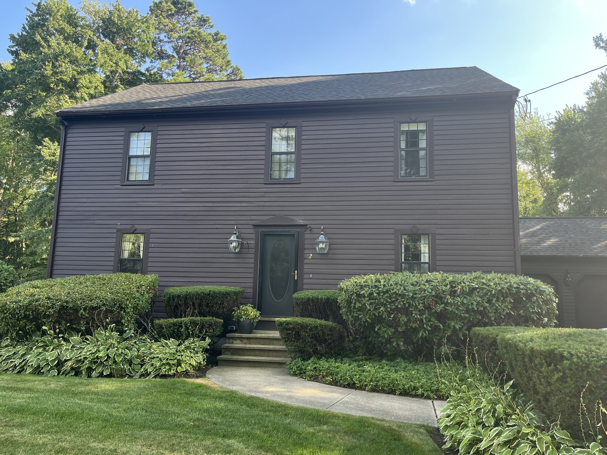 12 Clarridge Circle Property Photo 1