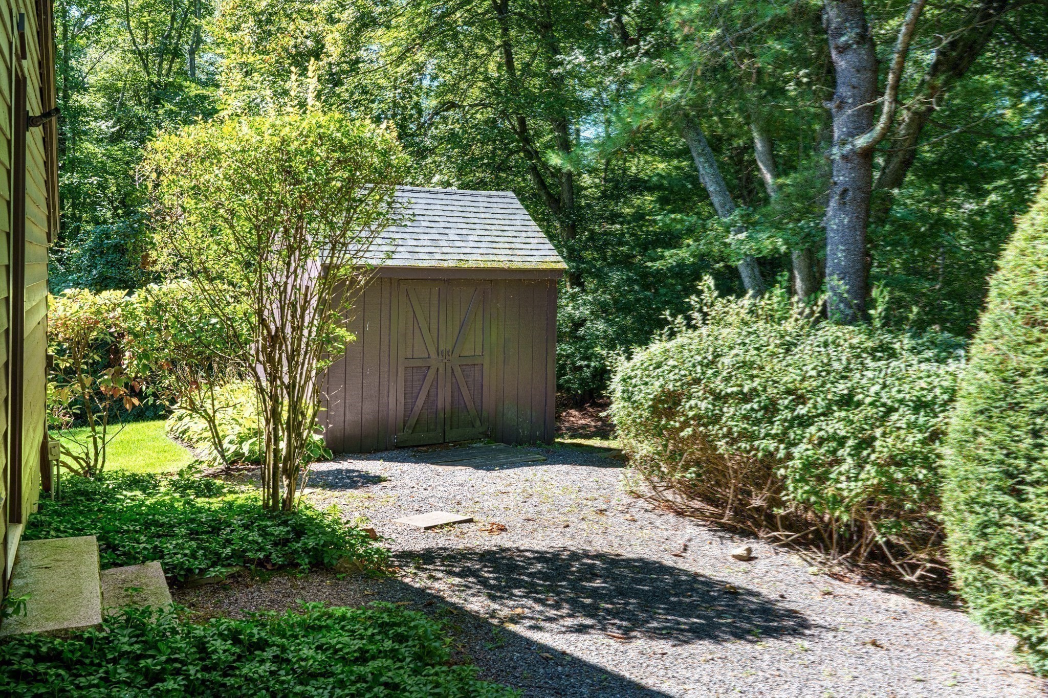 12 Clarridge Circle Property Photo 34