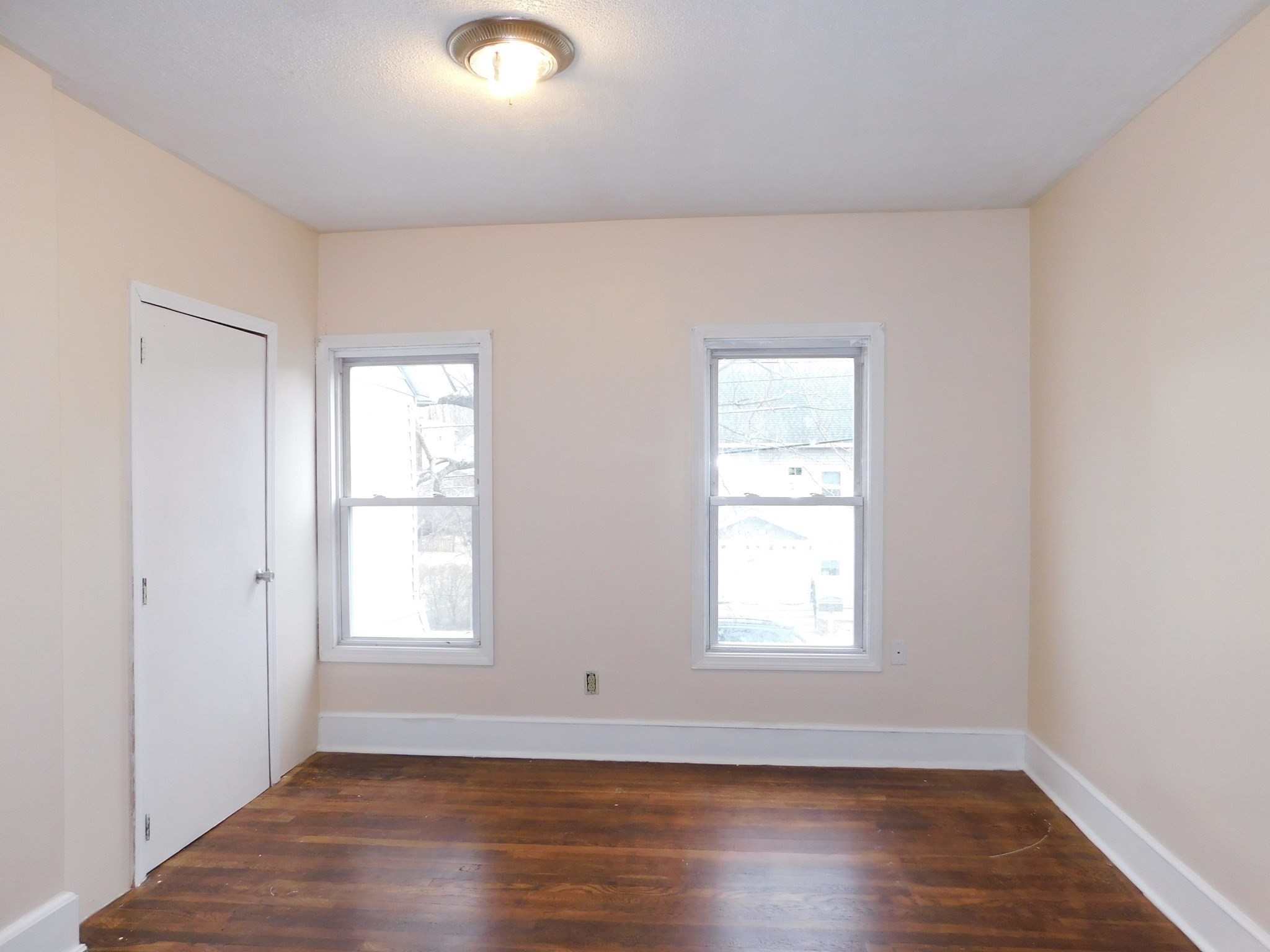 1254 Worcester St # 2 Property Photo 4