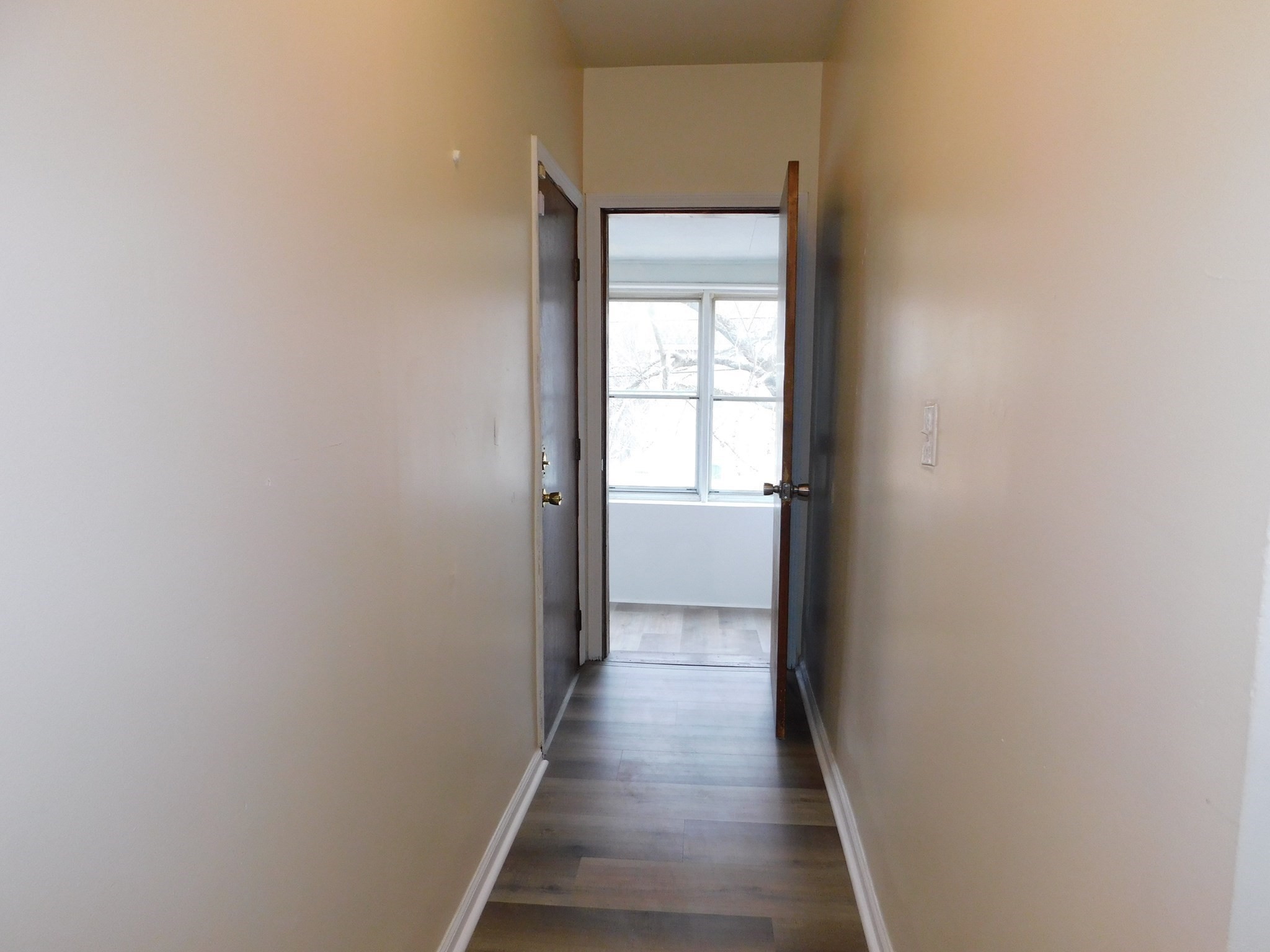 1254 Worcester St # 2 Property Photo 6