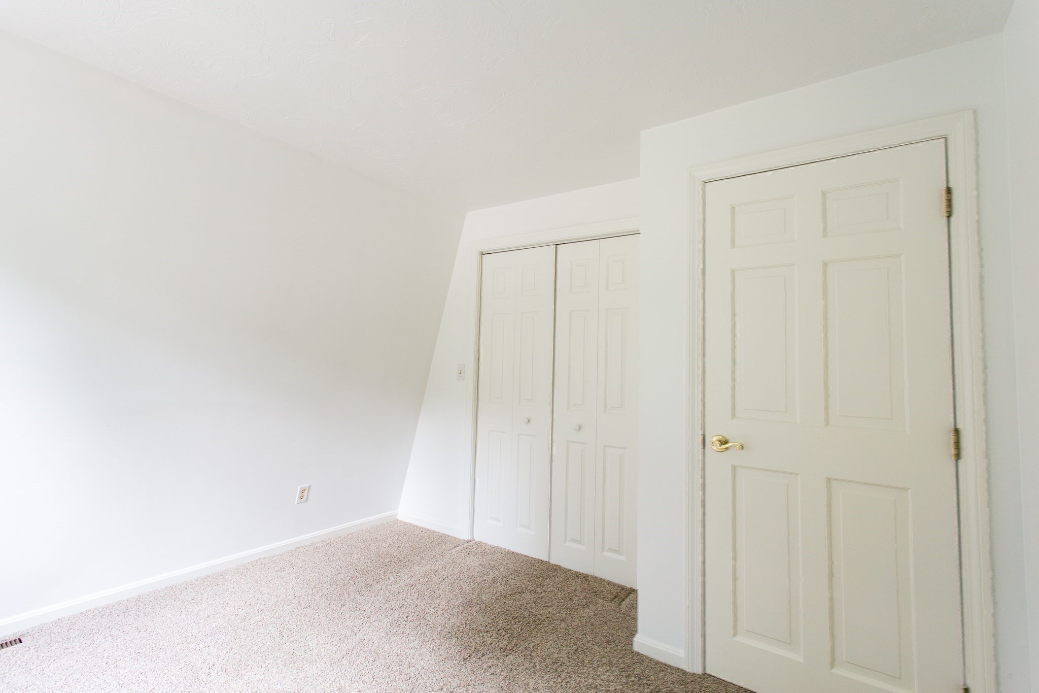 21-22 Beach Drive Property Photo 17