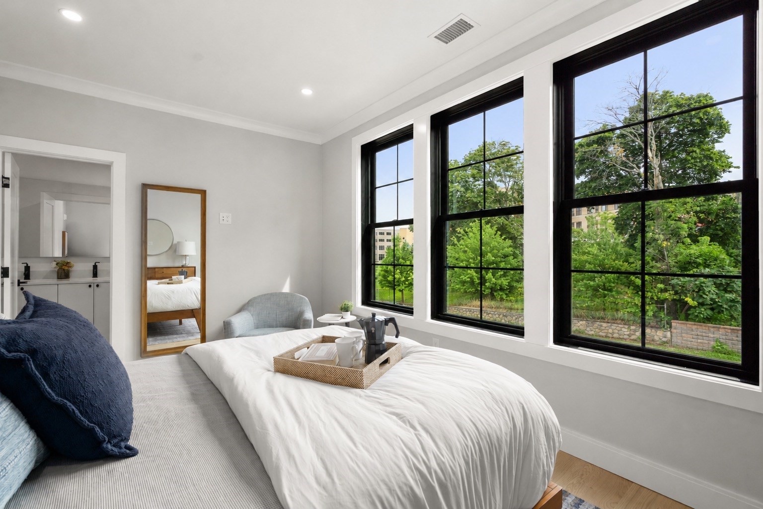 228 Washington Street # 3 Property Photo 12