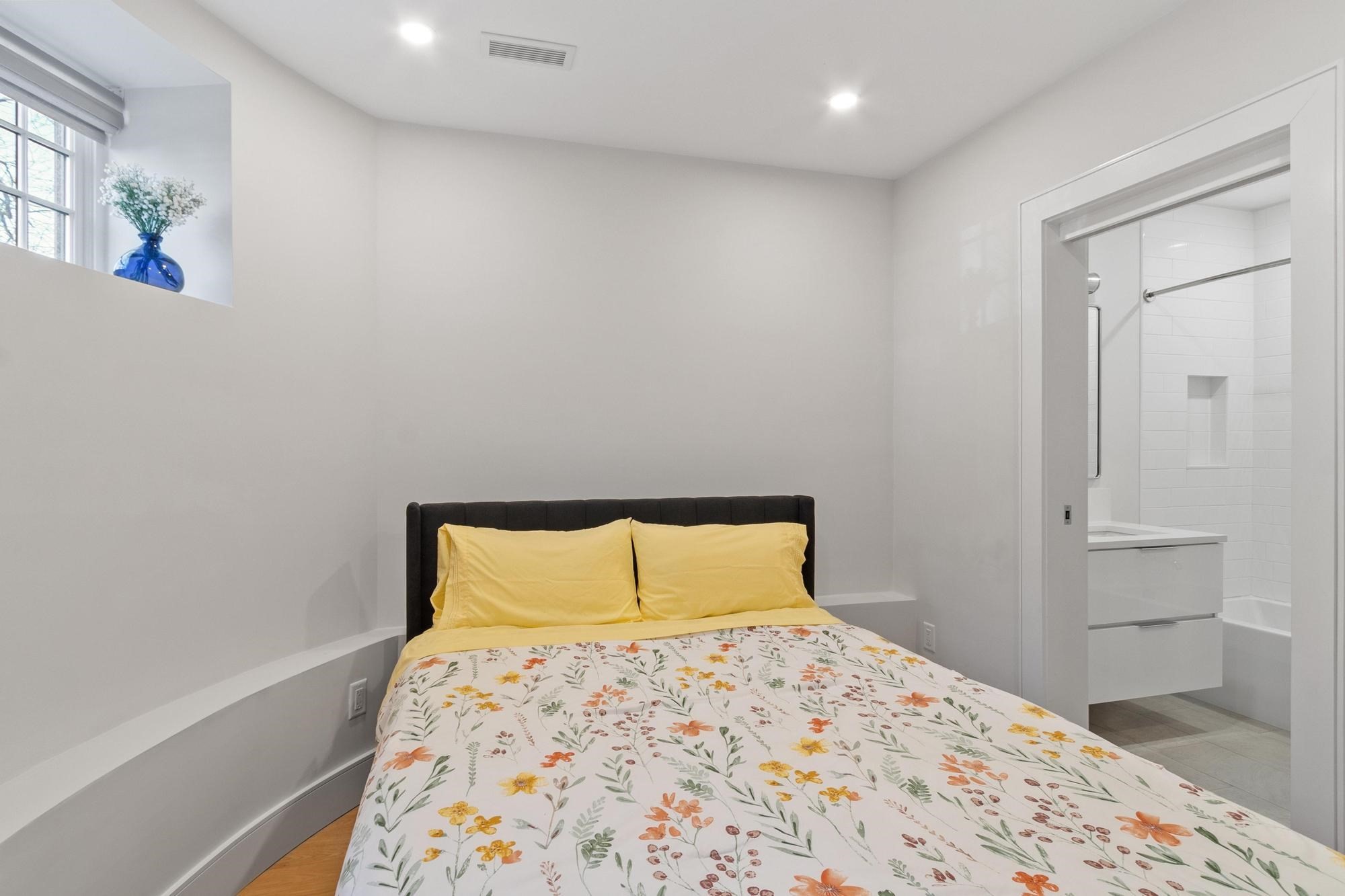 38 Englewood Ave # 1 Property Photo 15