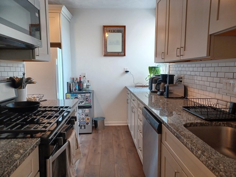 10 Jamaicaway # 21 Property Photo 1