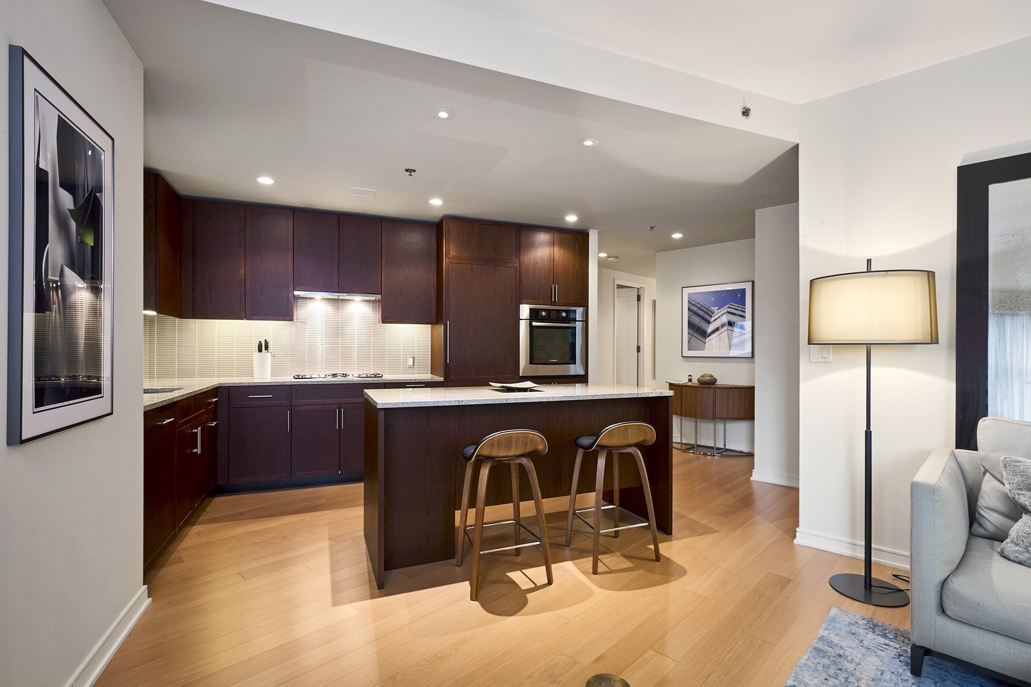 580 Washington St # 302 Property Photo 8