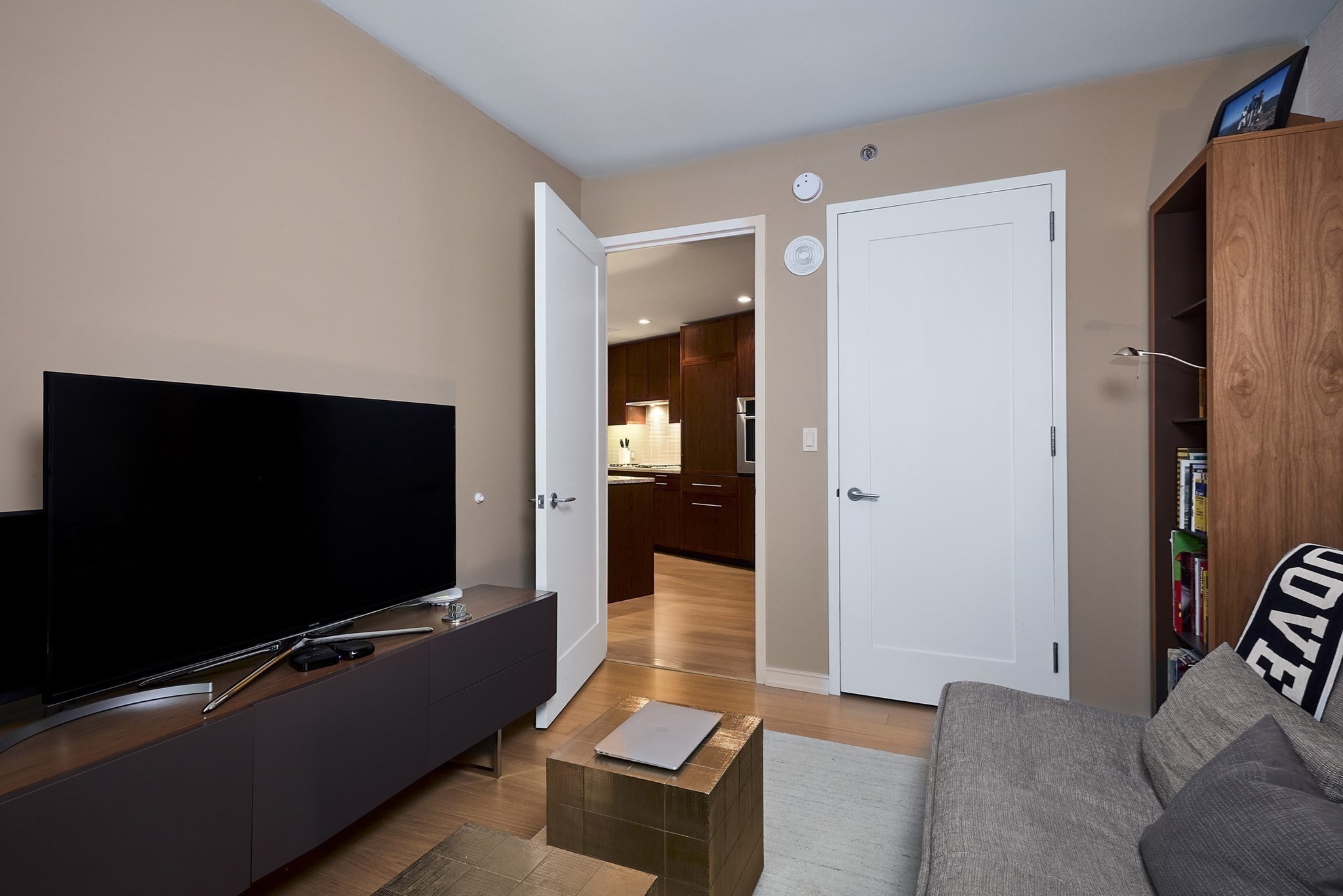 580 Washington St # 302 Property Photo 24