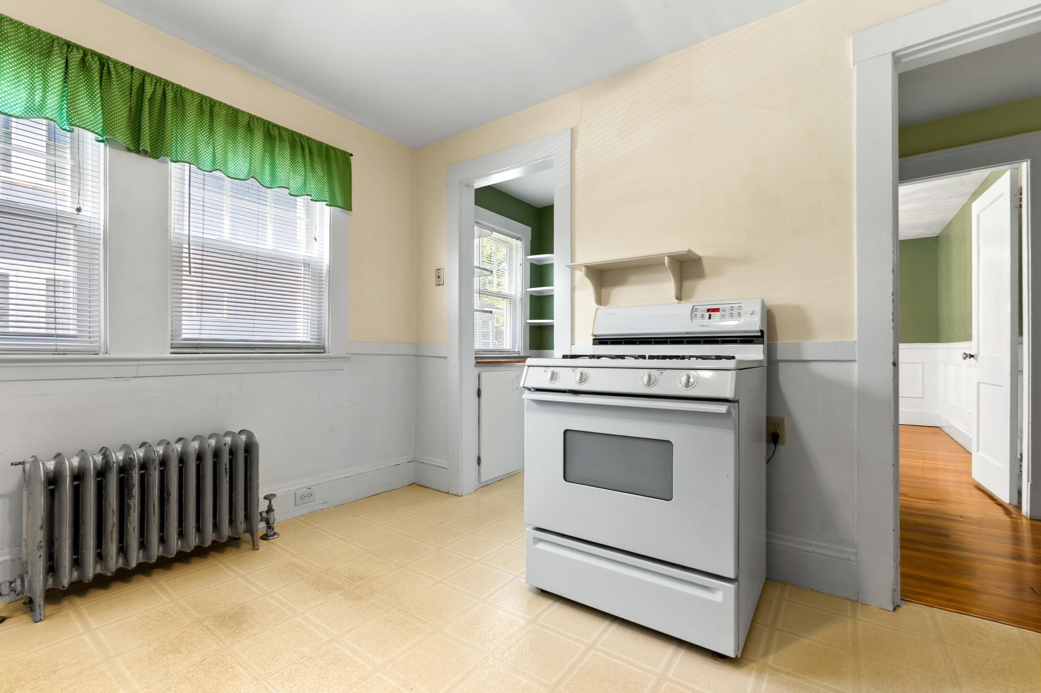 16 Harding Ave # 16 Property Photo 17
