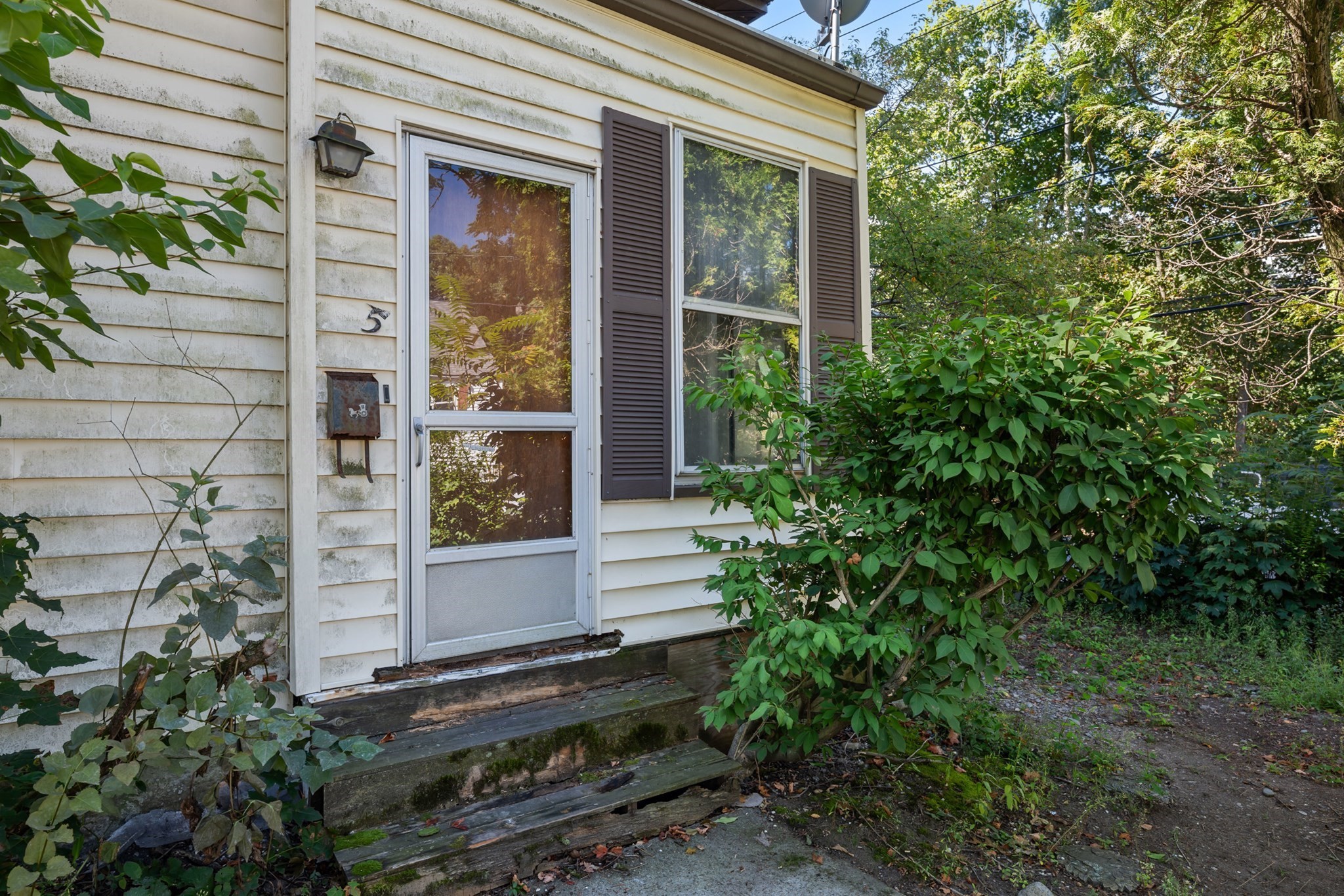 5 Westminster St Property Photo 4