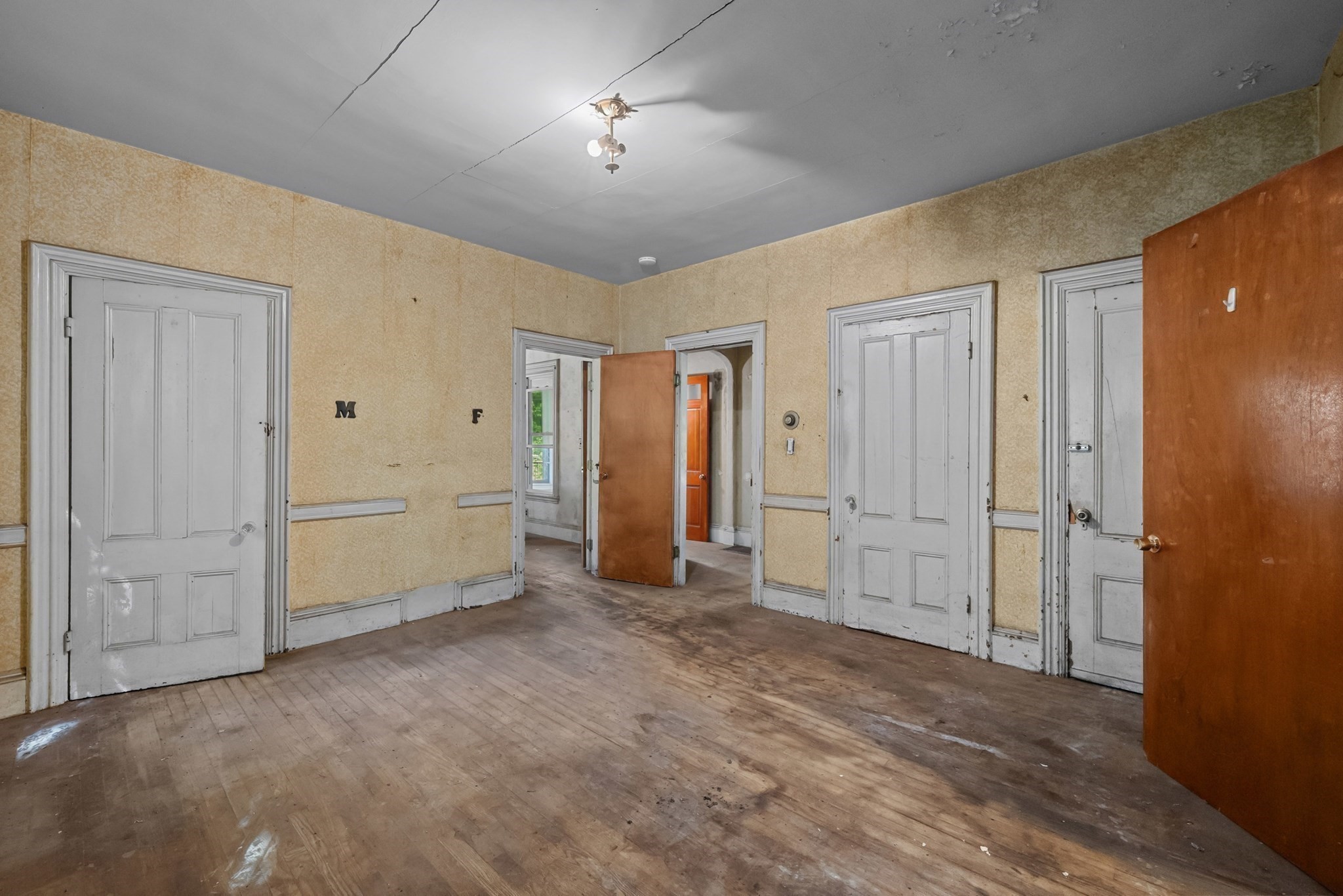 5 Westminster St Property Photo 9