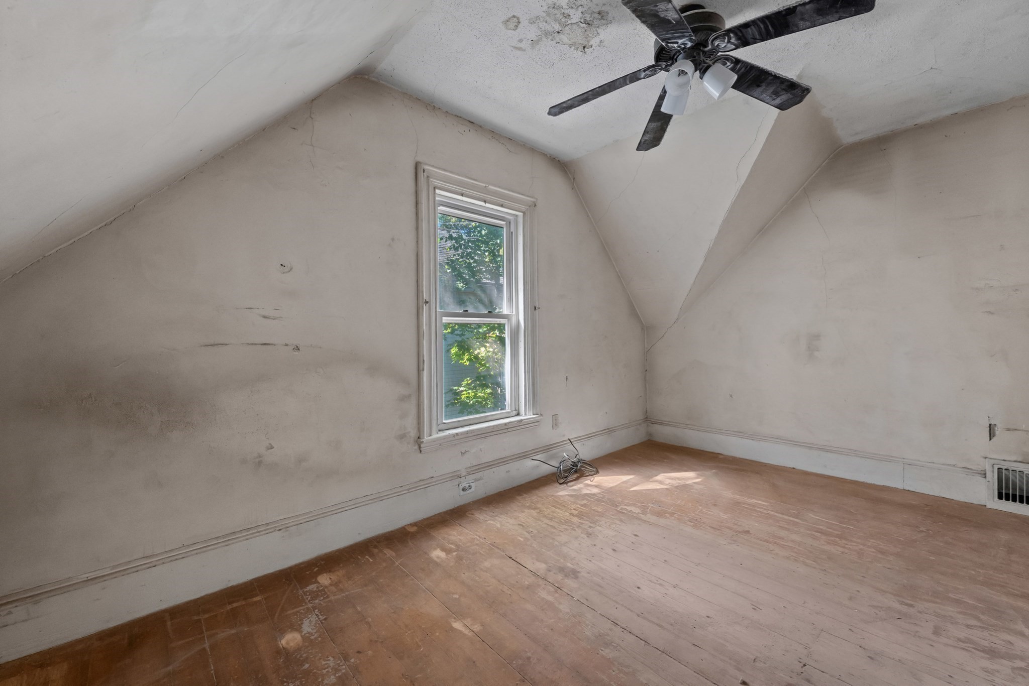 5 Westminster St Property Photo 18