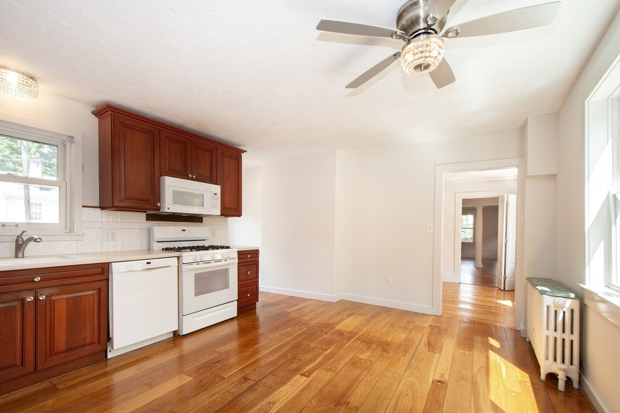 187 S Main St # 1 Property Photo 11