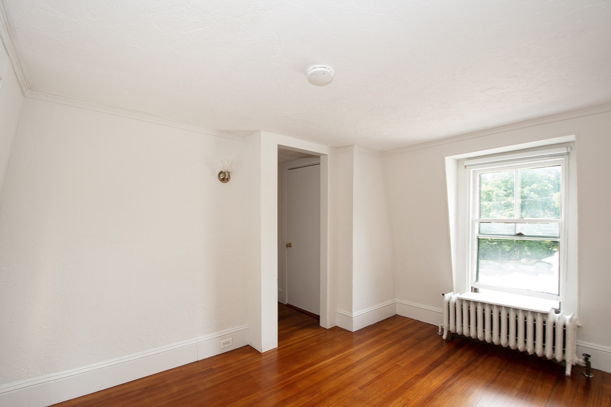 187 S Main St # 1 Property Photo 38