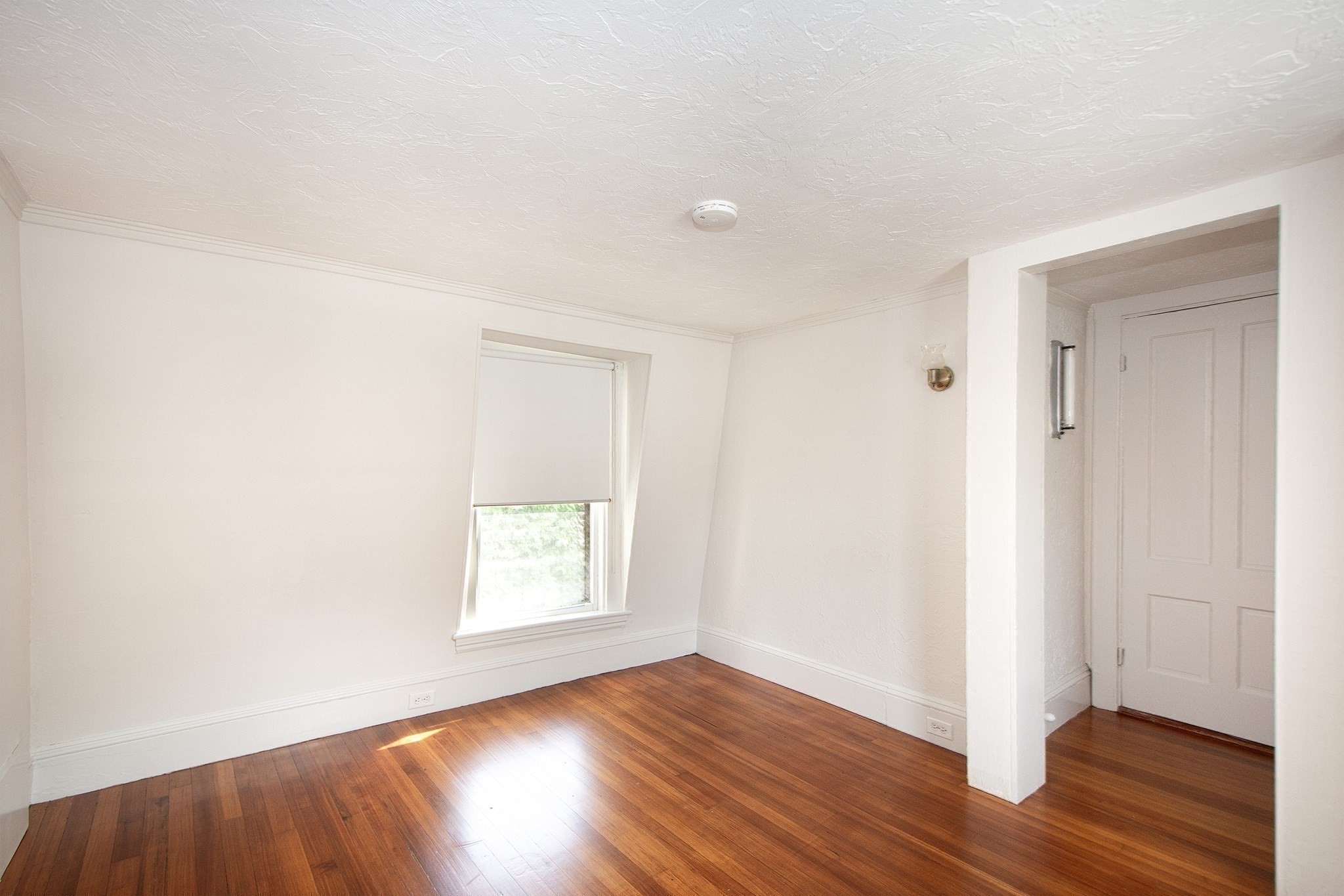 187 S Main St # 1 Property Photo 40