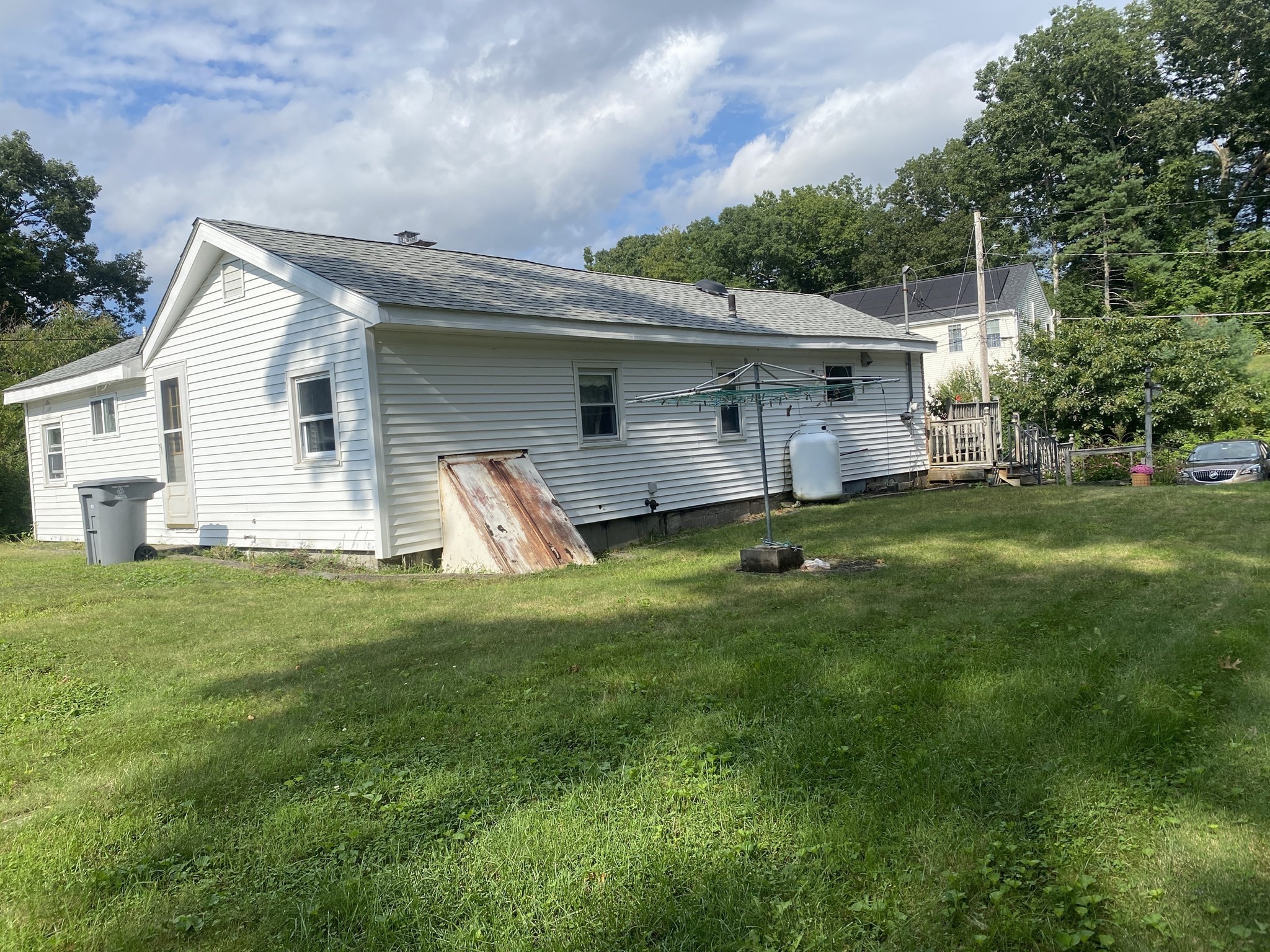 21 Freeman Ave Property Photo 4
