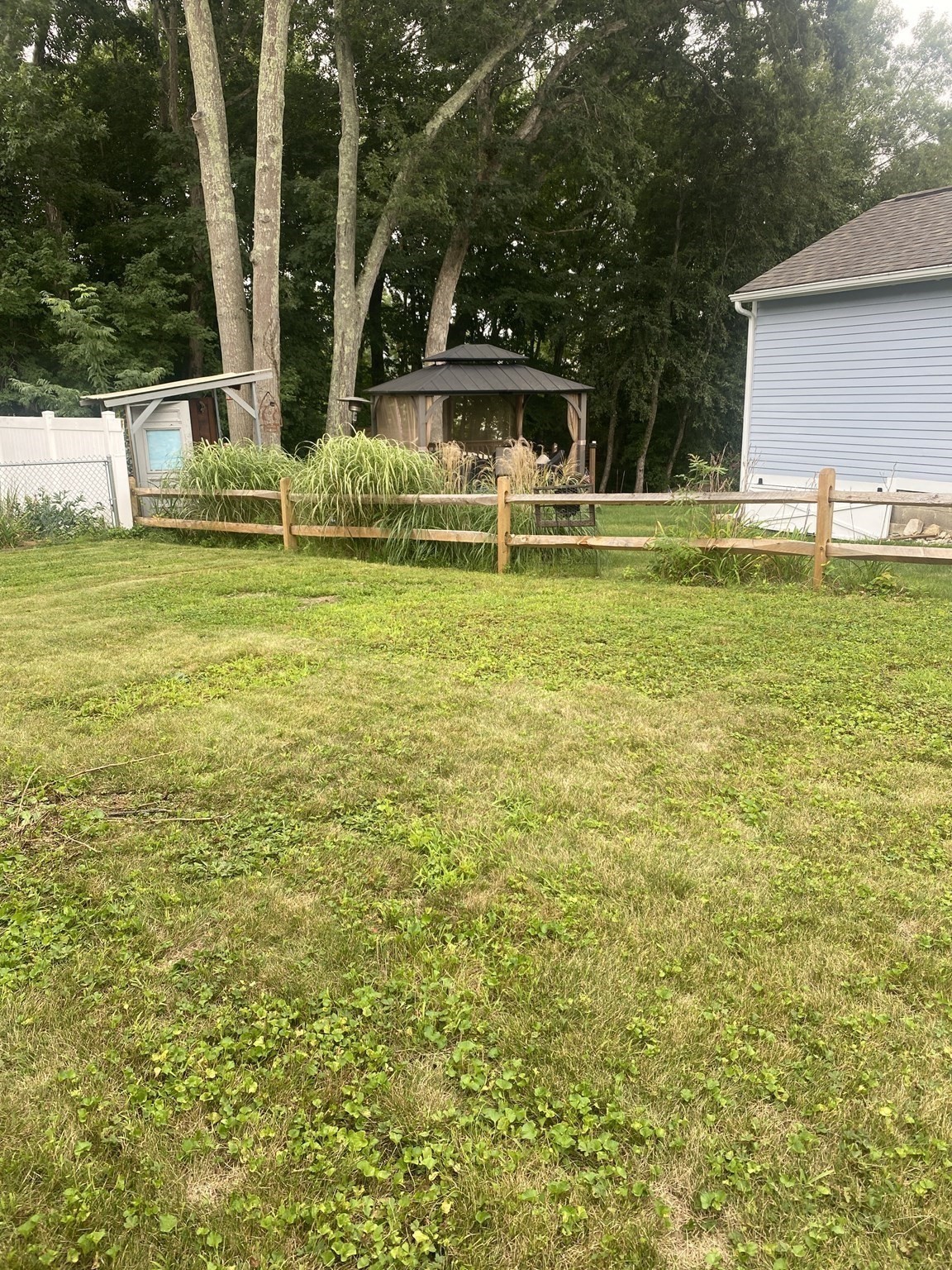 21 Freeman Ave Property Photo 5