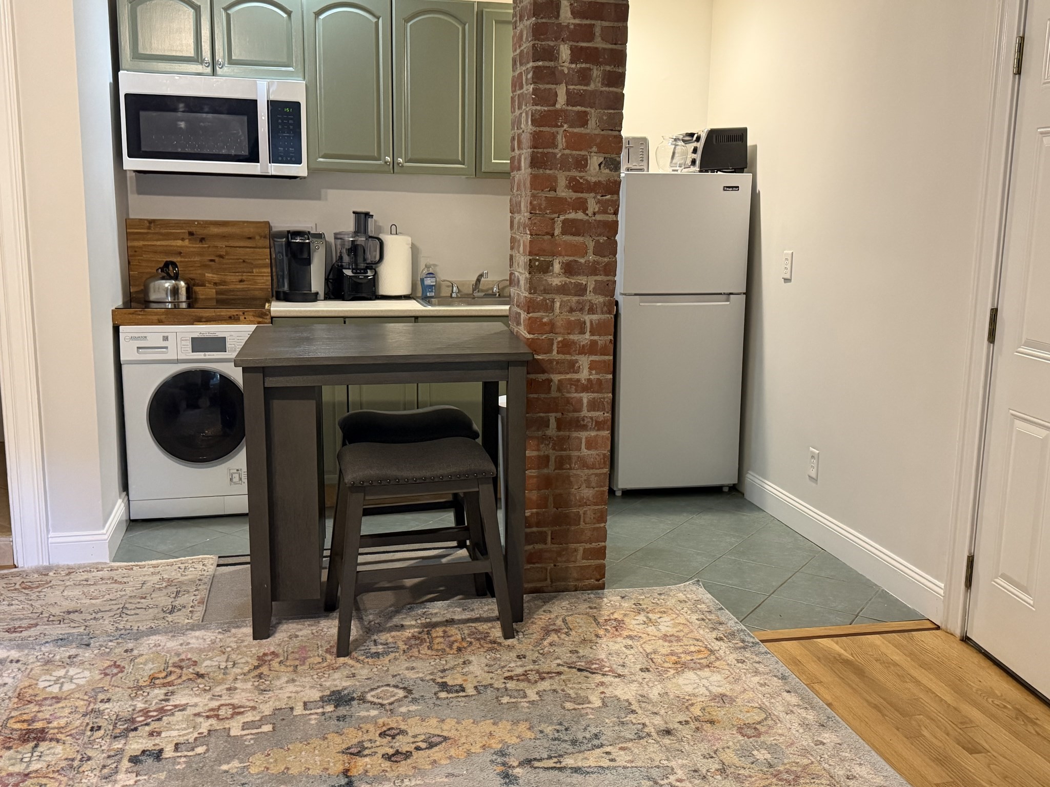 318 Tappan # A Property Photo 5