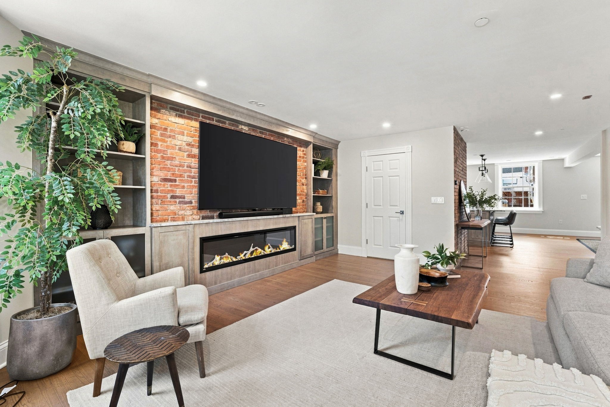 31 Bowdoin St # 4 Property Photo 4