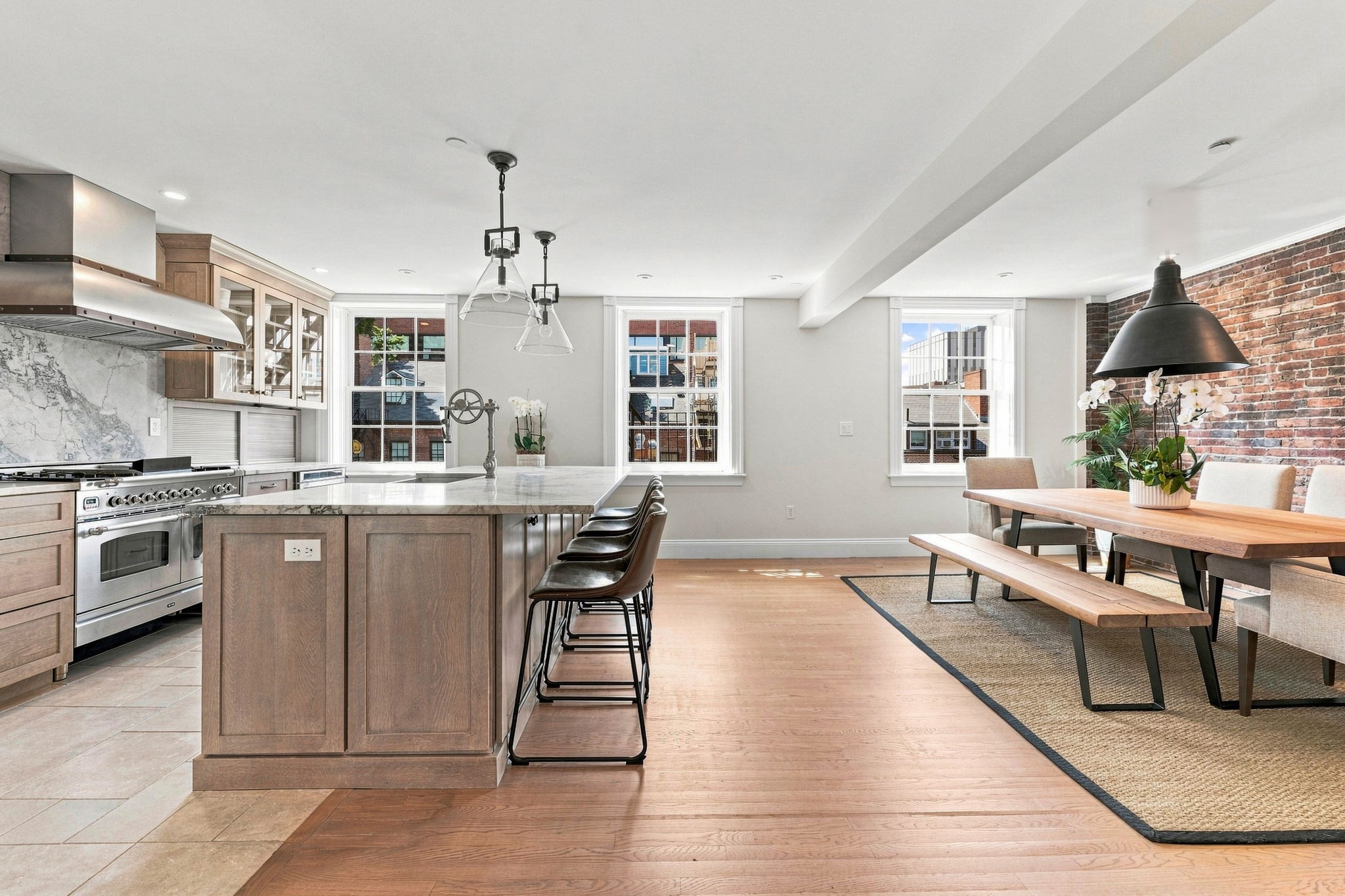31 Bowdoin St # 4 Property Photo 6
