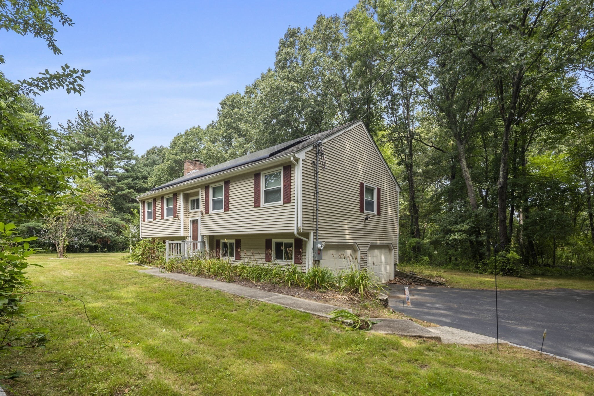 55 Overlook Dr W Property Photo 1