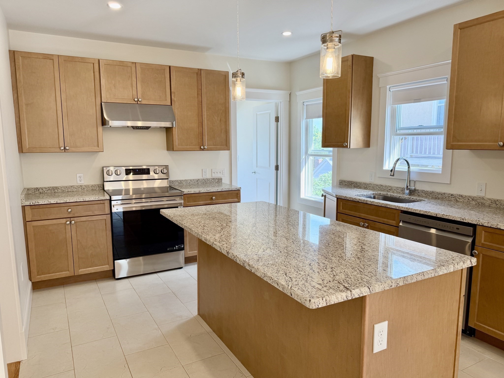 145 Winsor Ave # 2 Property Photo 1