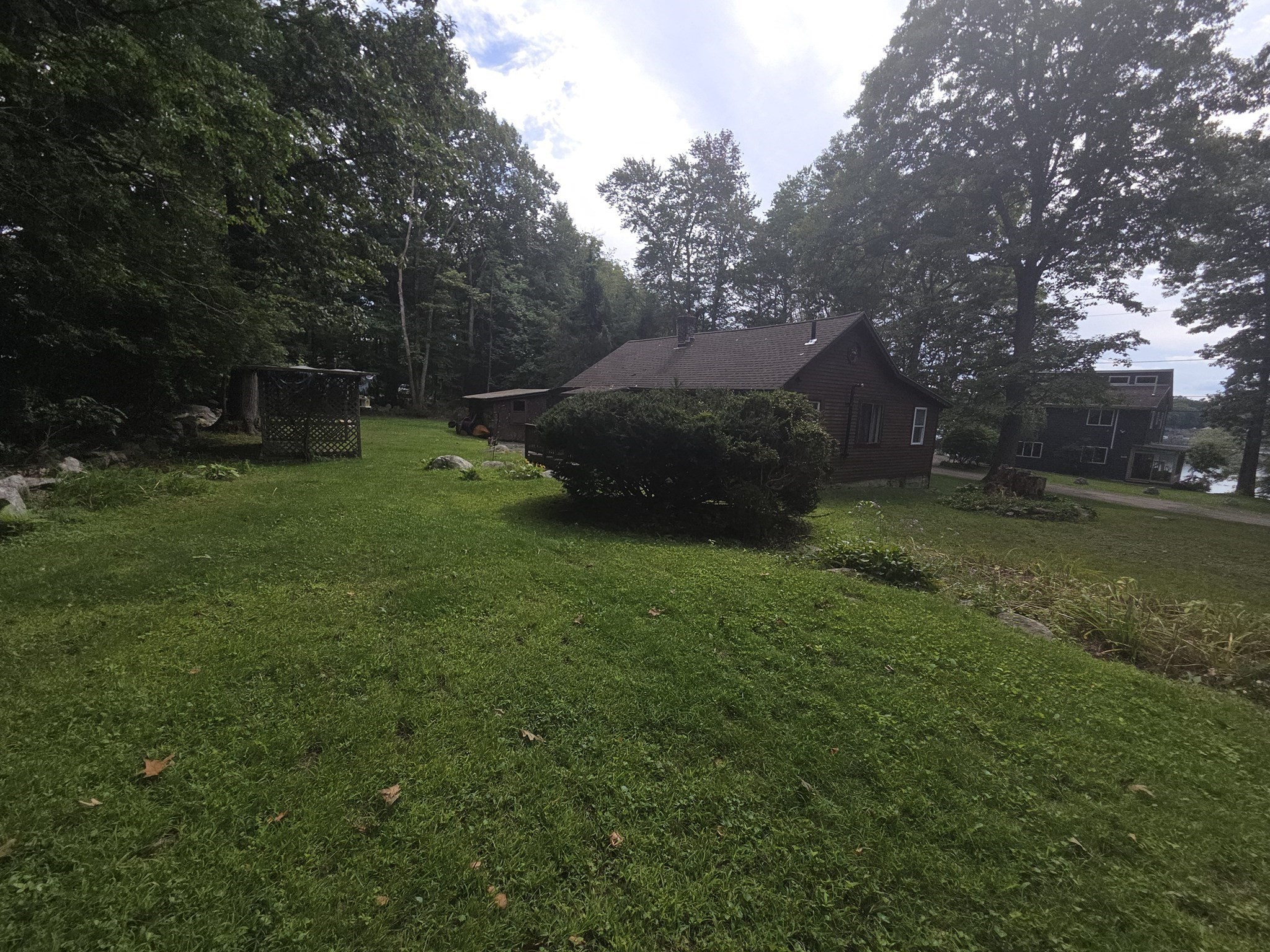 18 Lakeview Drive Property Photo 16