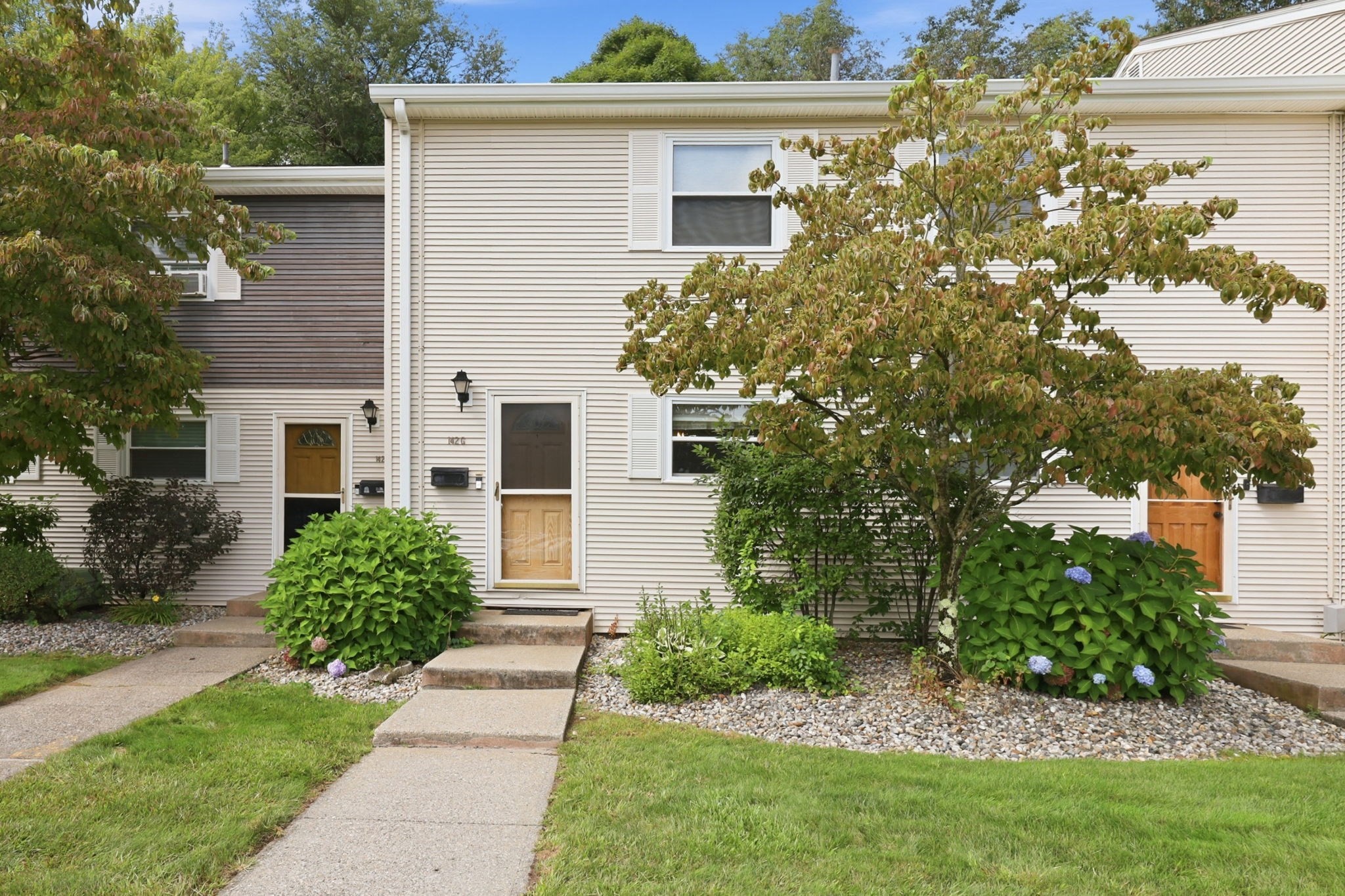 142 Autumn St # G Property Photo 1